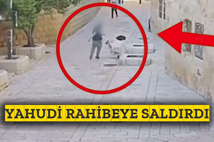 Yahudi yolda yürüyen rahibeye saldırdı..