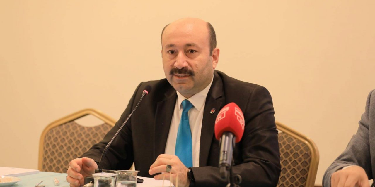 İzmir’de Yetkinin Adı Sağlık Sen Oldu