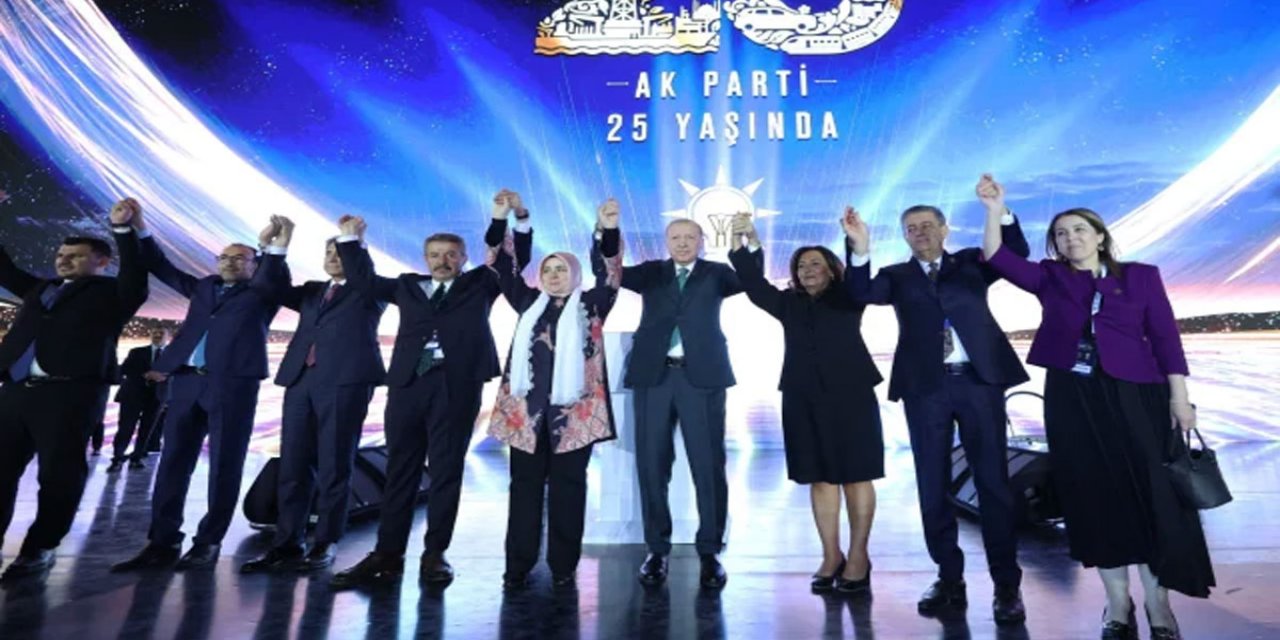 Süryani belediye başkanı da AK Parti'ye geçti
