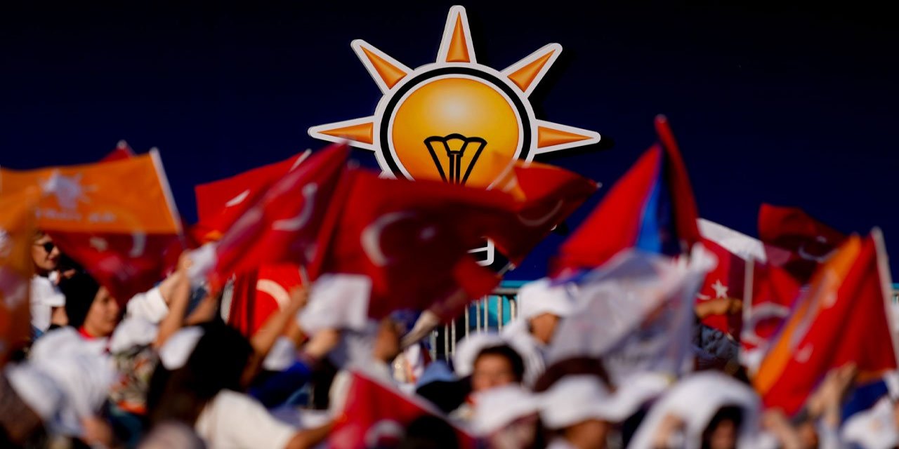 CHP'ye şok! Yüzlerce isim AK Parti'ye geçti